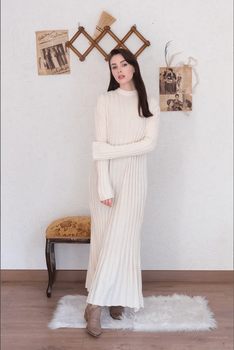 Long Sleeve Seasonless Cream Knitwear Dress - Ben Valor